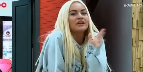 Элина Рахимова стала лучшей подругой Жени Хорошевой Элина Рахимова стала лучшей подругой Жени Хорошевой