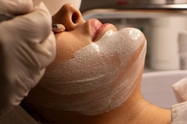 Косметология по чек-апу: какие процедуры реально нужны вашему лицу в 25, 30, 40 и 50 лет Косметология по чек-апу: какие процедуры реально нужны вашему лицу в 25, 30, 40 и 50 лет